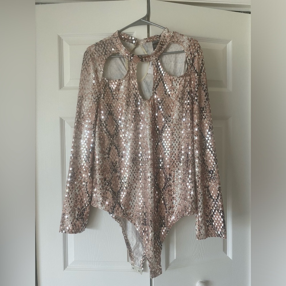 2X Sequin Snakeskin Cutout Bodysuit – Long Sleeve, Sparkly Party/Festival Look